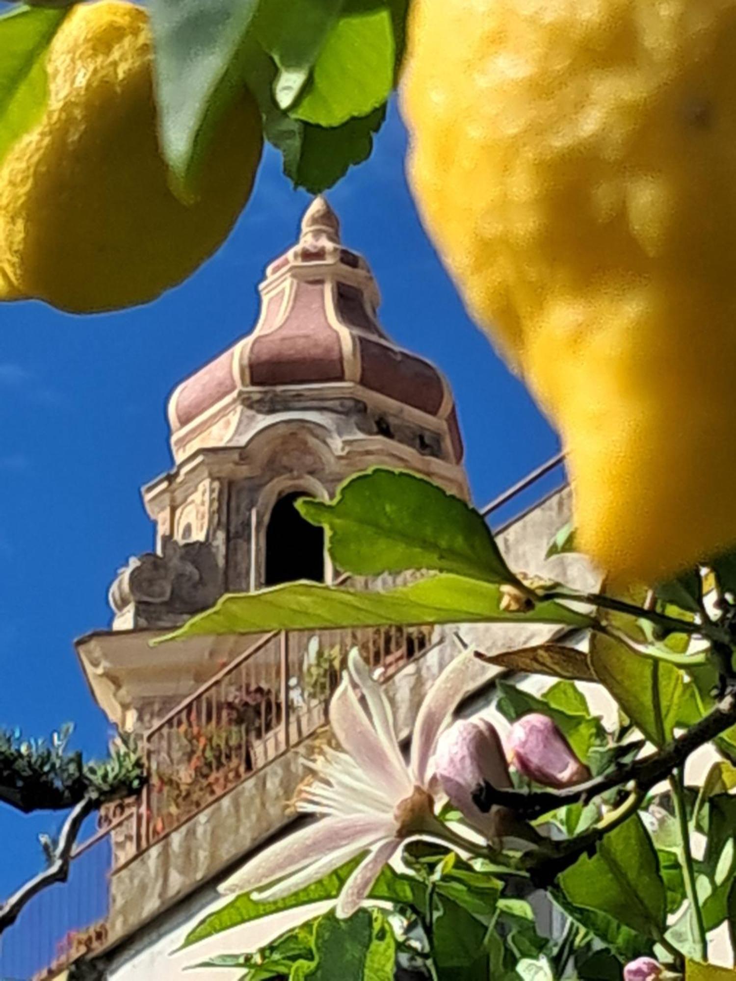 Florinda Lemon'S Suite Cervo Luaran gambar